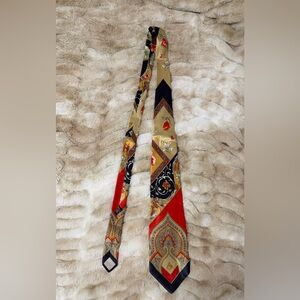 Luxurious Paisley Silk Tie in Red and Gold